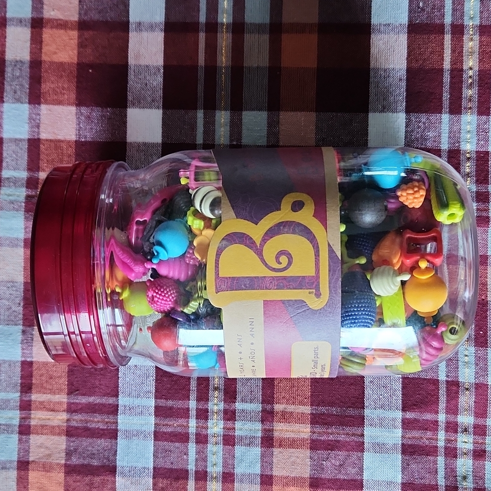 B Pop and Connect Beads- 275 piece set